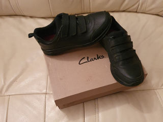 Pantofi Clarks m.35 foto 1