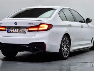 BMW 5 Series foto 2