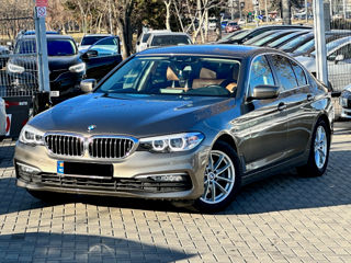 BMW 5 Series foto 3