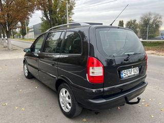 Opel Zafira foto 6