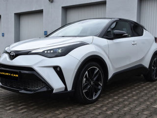 Toyota C-HR foto 3