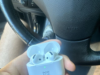 AirPods 2 original from UAE foto 3