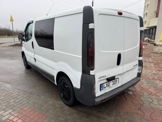 Opel Vivaro foto 5