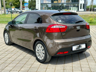 KIA Rio foto 6