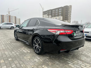 Toyota Camry foto 2