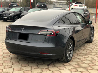 Tesla Model 3 foto 5