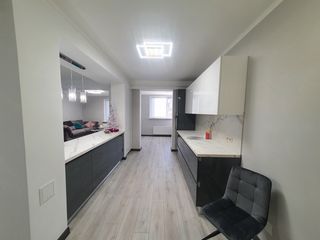 Exclusiv!!! Chirie lux 2-dormitoare+Living, 115m2, bloc nou, design interior, tehnica, Centru foto 10
