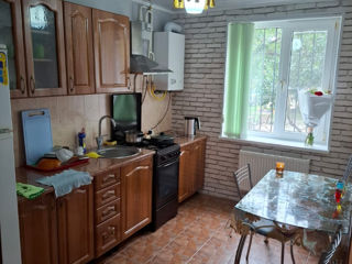 Apartament cu 3 camere, 78 m², Centru, Florești foto 8