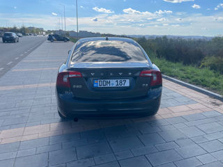 Volvo S60 foto 4