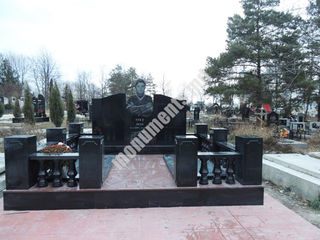 Monumente funerare din granit - complex - Monumente Premium foto 8