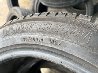 R18 225/55 Michelin Pilot Alpin foto 4