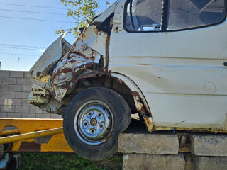 Ford transit pentru dezmembrări