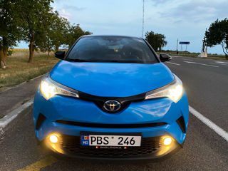 Toyota C-HR foto 3