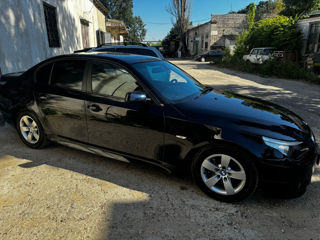 BMW 5 Series foto 3