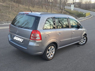 Opel Zafira foto 4