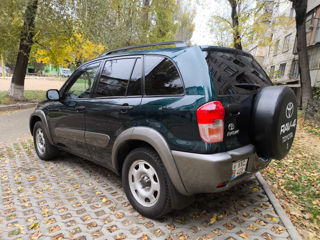 Toyota Rav 4 foto 3