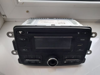 Dacia - Disc, mp3/CD, flash, bluetooth și aux