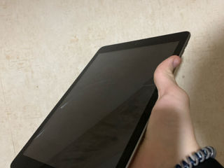 iPad 5th generation 128GB Space Gray