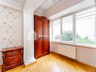 Apartament cu 2 camere, 80 m², Centru, Chișinău foto 11