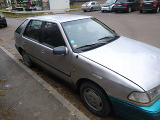 Hyundai Pony foto 3