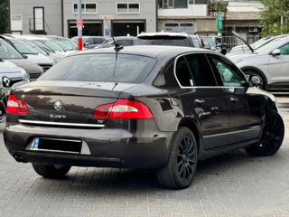 Skoda Superb foto 4