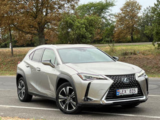 Lexus UX foto 1