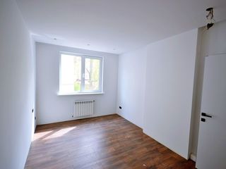 Apartament cu 3 odăi 80m2 / Reparație euro / Bloc nou de tip club! foto 5