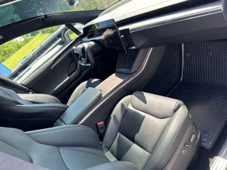 Tesla Model X foto 6
