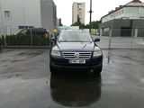 Volkswagen Touareg foto 1