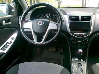 Hyundai Accent foto 4