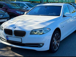 BMW 5 Series foto 6