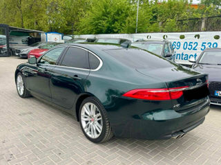 Jaguar XF foto 4