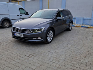 Volkswagen Passat foto 1