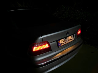 BMW 5 Series foto 5