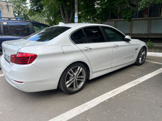 BMW 5 Series foto 5