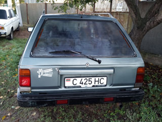 Nissan Bluebird foto 3