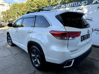 Toyota Highlander foto 3