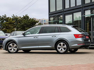 Skoda Superb foto 5