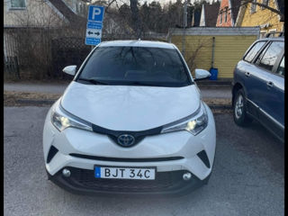 Toyota C-HR foto 3