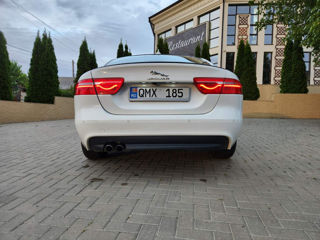 Jaguar XE foto 3