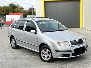 Skoda Fabia foto 1