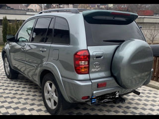 Toyota Rav 4 foto 2