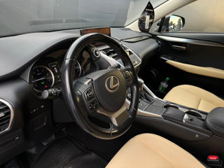 Lexus NX Series foto 8