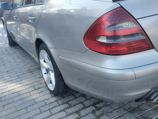 Mercedes E-Class foto 6