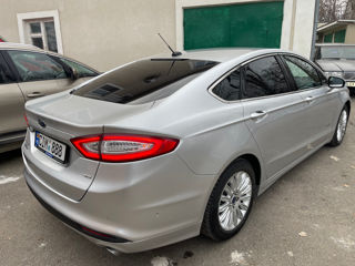 Ford Fusion foto 5