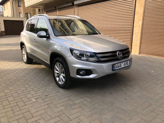 Volkswagen Tiguan foto 2