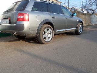 Audi Allroad foto 1