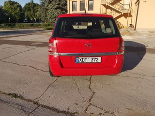 Opel Zafira foto 3