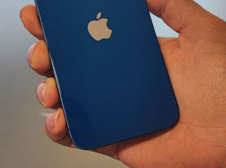 iPhone 12 Blue