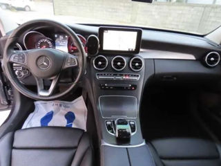 Mercedes C-Class foto 6